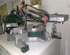 Bosch PCM 8 S Kapp- und Gehrungssäge