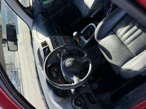 Alfa Romeo 147  Bild 5