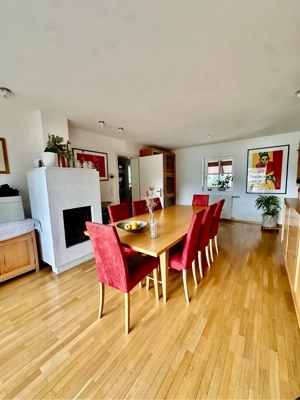 2,5-Zimmer Wohnung mit Balkon, Kamin und Garage in Rankweil Bild 2