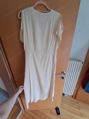 div. Kleider  Bild 4