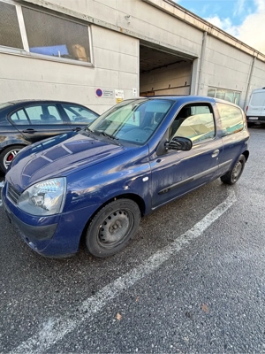 Renault Clio Benziner Bild 2