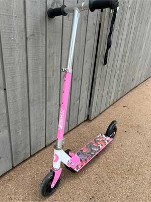 Scooter Trittroller Bild 4