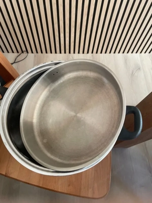 grosser Edelstahl-Kochtopf mit Deckel    26 cm Bild 4