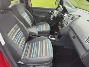 VW Caddy Bild 18