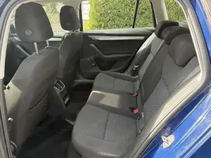 Skoda Octavia Combi 1,6 TDi Style 2017 Neu Vorgeführt 01 2027! Bild 2