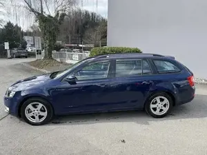 Skoda Octavia Combi 1,6 TDi Style 2017 Neu Vorgeführt 01 2027! Bild 7