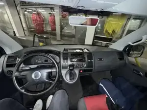 VW T5 9 Sitzer 