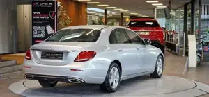 Mercedes-Benz E 220 Bild 7