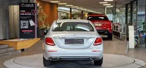Mercedes-Benz E 220 Bild 8