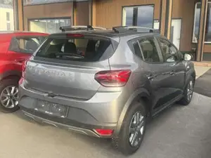 Dacia Sandero Bild 3