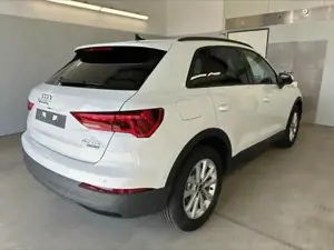Audi Q3 40 TDI quattro AHK+ACC+Navi+Kamera+Alu18 40 TDI... Bild 4