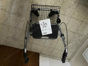 rollator, neu! Bild 2