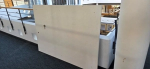 Pinnwand für die Wand mit Pinnnägeln