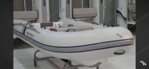 Schlauchboot und Mercury Motor Bild 2