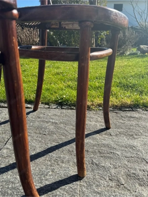 2 klassische Bugholz Stühle Bild 4
