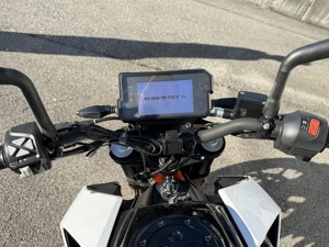 KTM 390 Duke (A2), Weiß, 06 2018 Bild 7