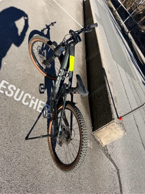 Cube Stereo Hybrid 140 E-Bile Fully Bild 5