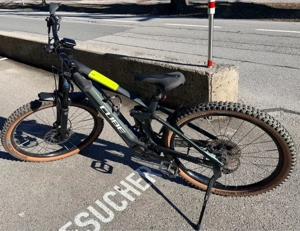 Cube Stereo Hybrid 140 E-Bile Fully Bild 3