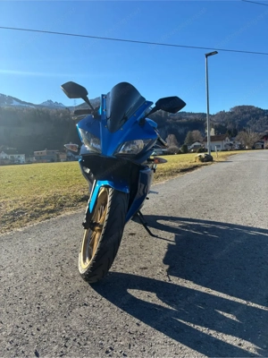 Yamaha YZF-R125  Bild 3