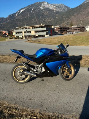 Yamaha YZF-R125  Bild 4