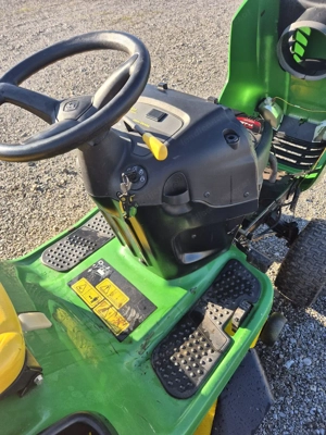 john Deere  Rasentraktor  Bild 5