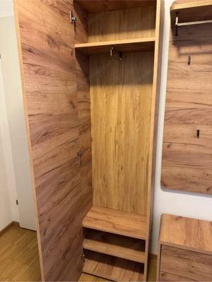 Garderobe  Bild 4