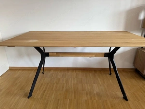 Esstisch Wildeiche Bild 3