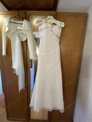  Wunderschönes Brautkleid gr 36 in Champagner   inkl. Jäckchen, Stola, Schleier & Schuhe (Gr. 37) Bild 6