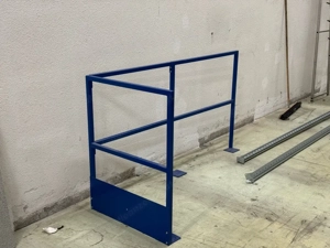 GeländerBlau Bild 4