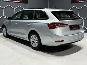 Skoda Octavia Bild 2