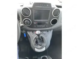 Peugeot Partner Bild 11