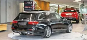 Mercedes-Benz E 220 Bild 6