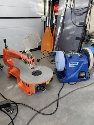 Dekupiersäge und Schleifmaschine
