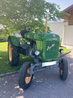 Oldtimer Traktor Steyr 180a Bild 3