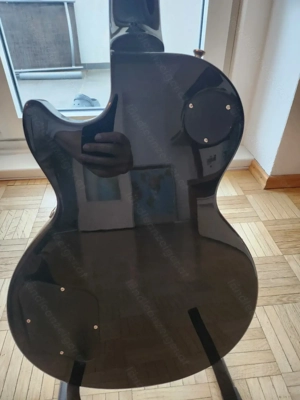 Kaum benutzte Epiphone Les Paul Classic Ebony mit neuwertiger Tasche Bild 4