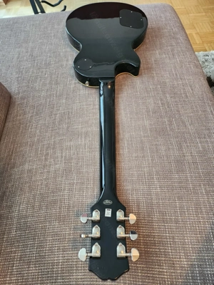 Kaum benutzte Epiphone Les Paul Classic Ebony mit neuwertiger Tasche Bild 6