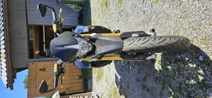 Aprilia Dorsoduro 750 Bild 8