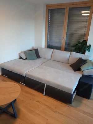 Neuwertige ausziehbare Couch Bild 2