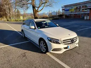 Verkaufe Mercedes C180d Bluetec Kombi Bild 3