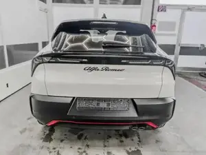 Alfa Romeo Junior Speciale IBRIDA MATRIX ACC KEYLESS NAVI 1.2 E-D... Bild 9