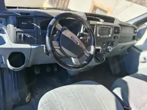 Ford Transit Bild 2