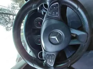 Verkaufe Mercedes C180d Bluetec Kombi Bild 5