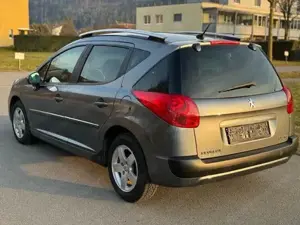 Peugeot 207 Bild 7