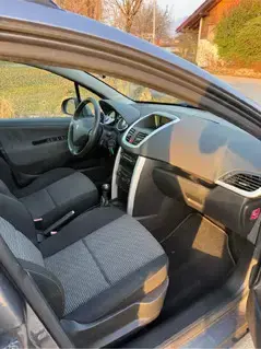 Peugeot 207 Bild 10