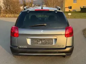 Peugeot 207 Bild 5