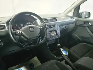 VW Caddy Bild 9