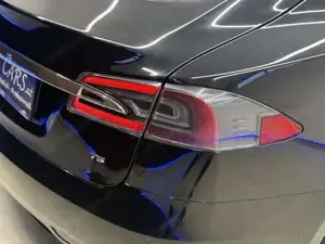 Tesla Model S Bild 8