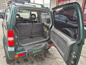 Suzuki Jimny Bild 12