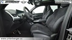 BMW X1 xDrive20d M Sportpaket Pro // elektr. Anhängerkupplung // Panorama Glasdach Bild 9