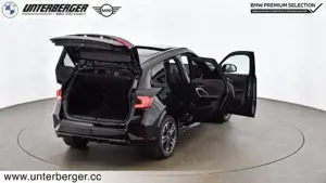 BMW X1 xDrive20d M Sportpaket Pro // elektr. Anhängerkupplung // Panorama Glasdach Bild 6